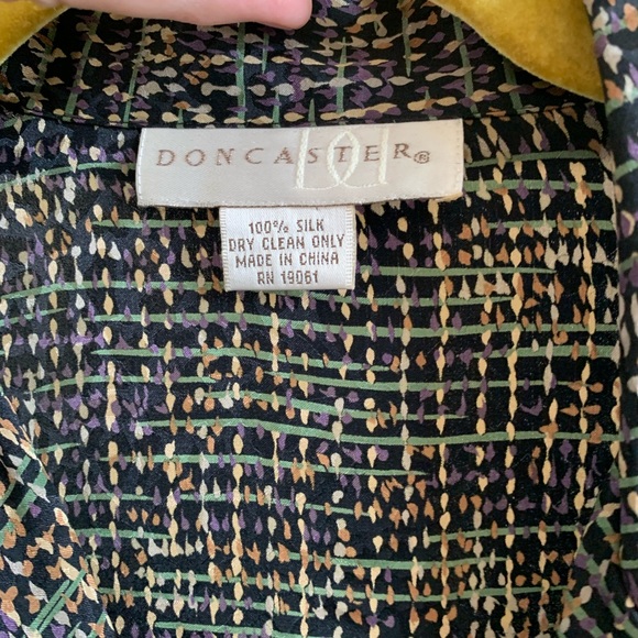 Doncaster 100% Silk Blouse 🌴 - Picture 6 of 6